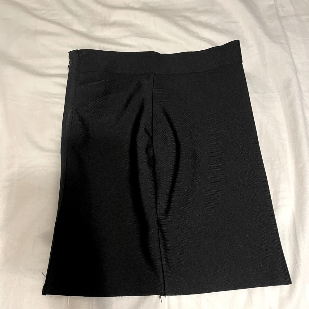 Black tight pencil skirt